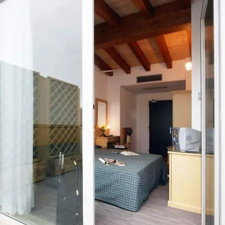 ホテル メアリー