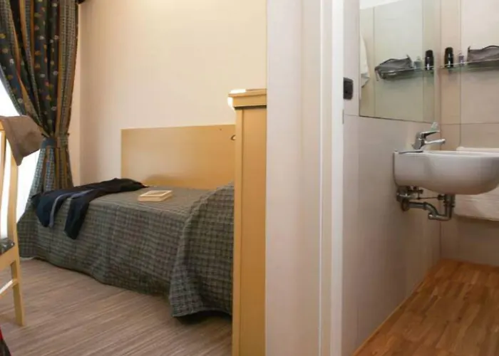 メアリー ホテル