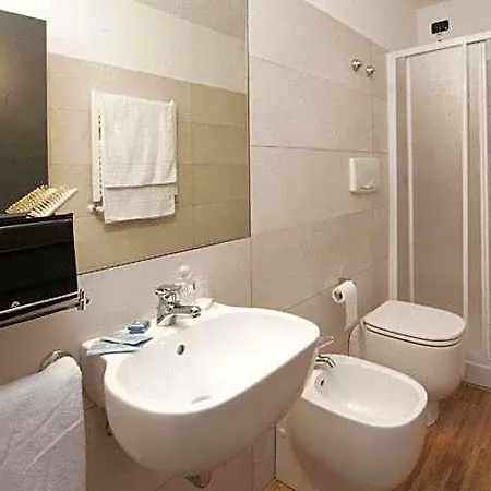 Mary Hotel 3*