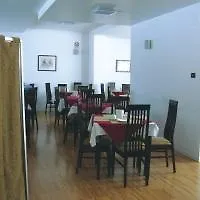 玛莉酒店 3*